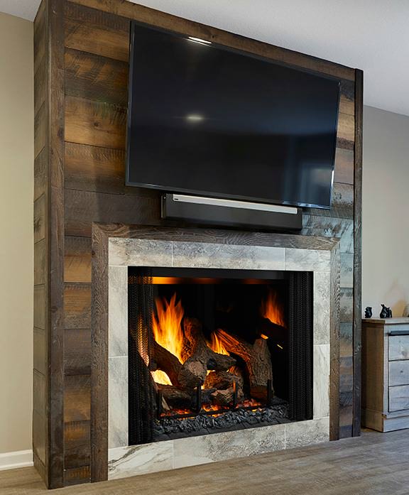 Phoenix gas fireplace .jpg